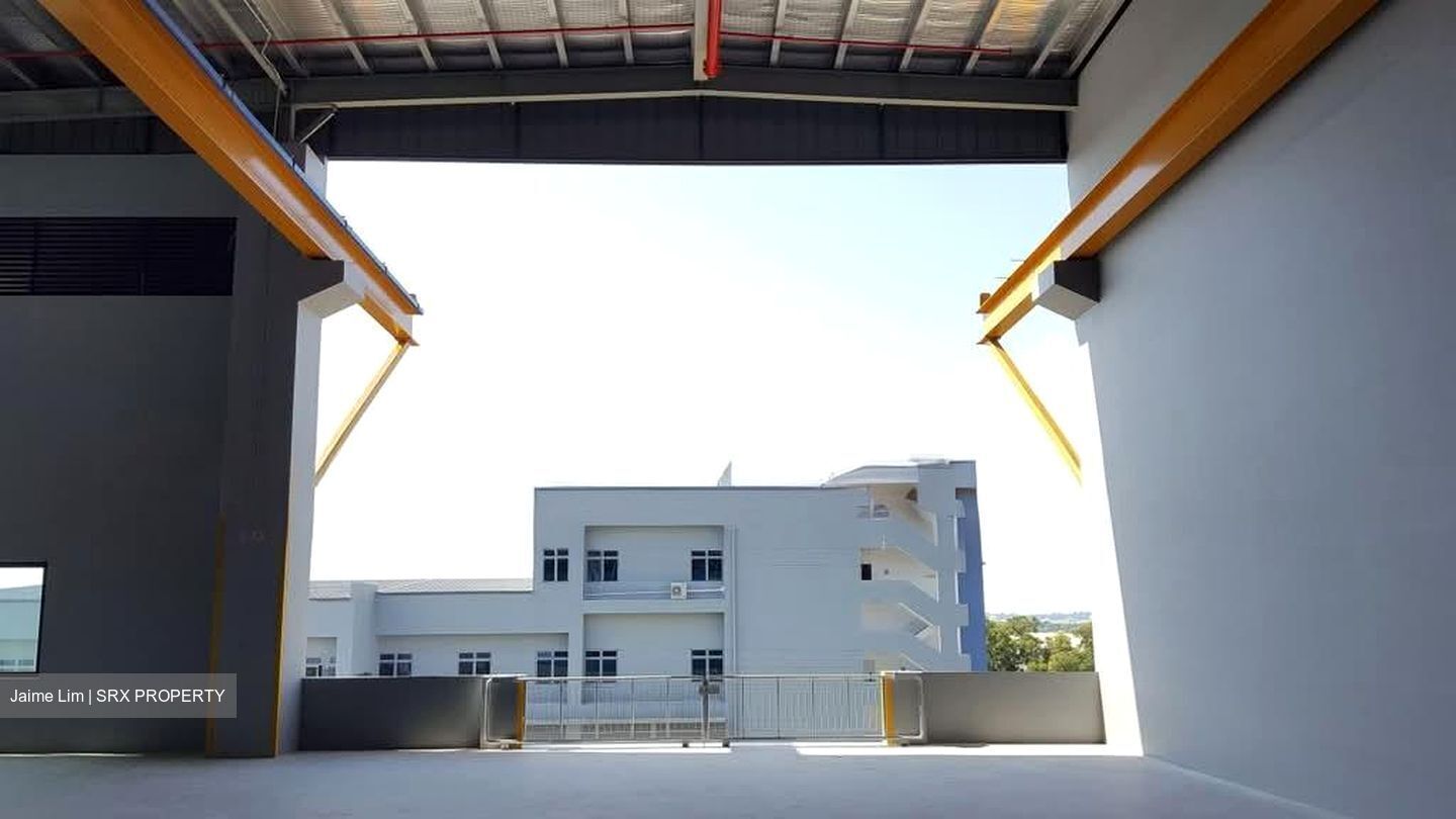 Tampines Industrial Drive (D18), Warehouse #570477191
